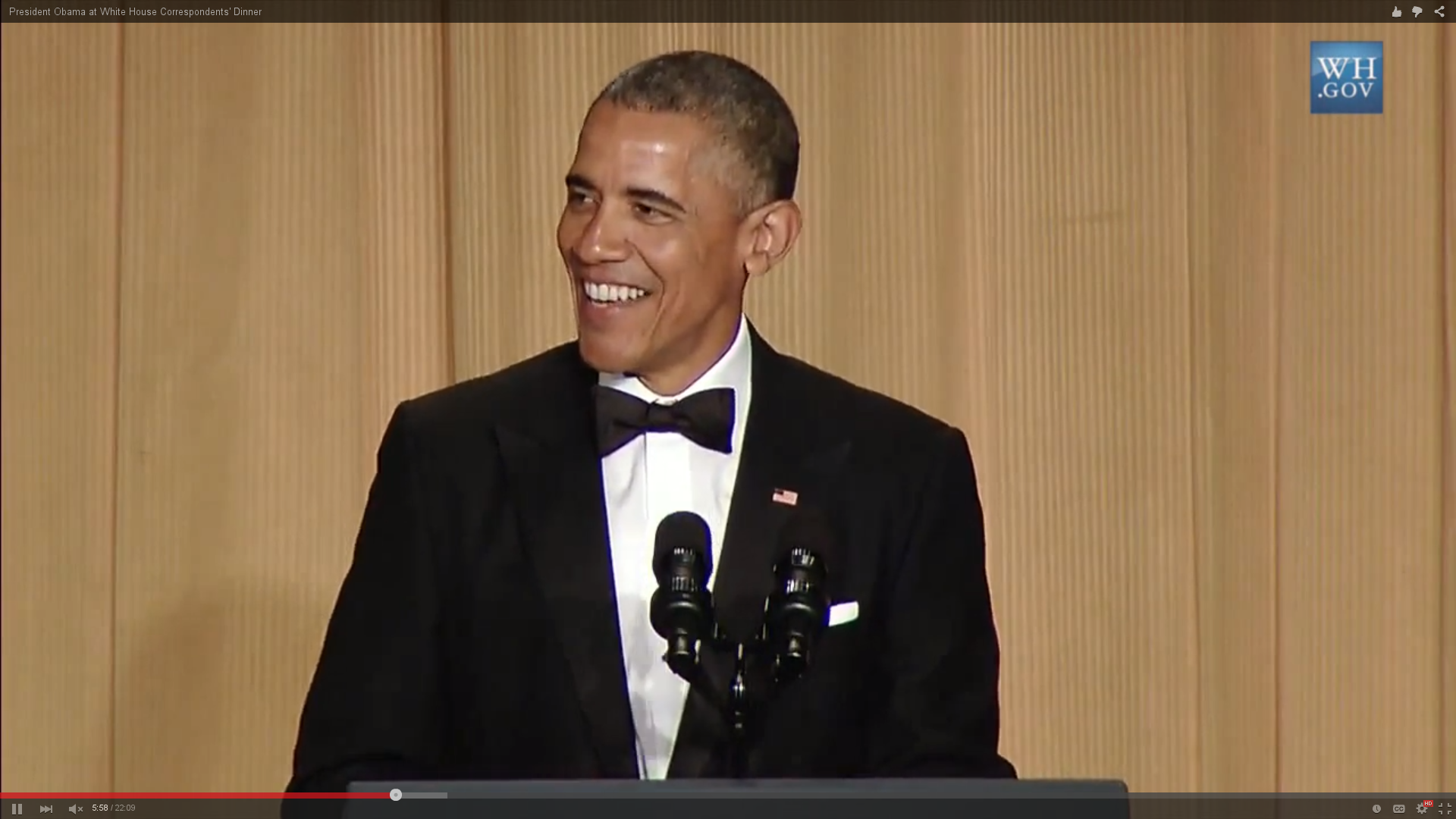 President Obama smiles at White House Correspondents' Dinner