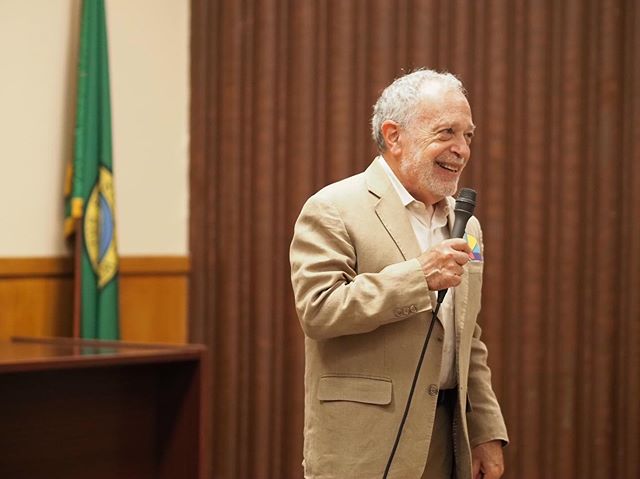 Former U.S. Secretary of Labor Robert Reich speaks at a Labor Day event for Seattle City Council candidate Andrew Lewis