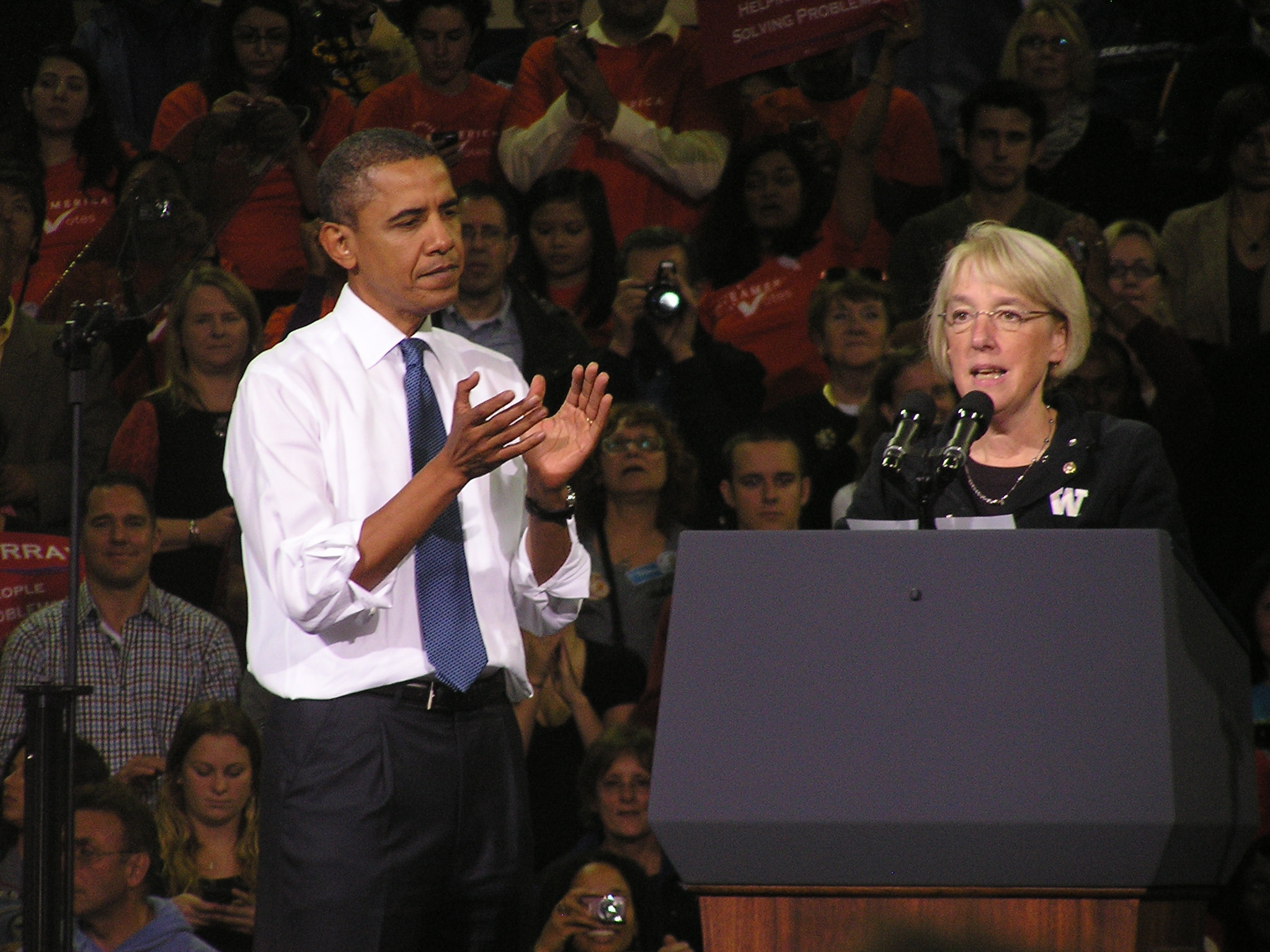 President Obama applauds Senator Patty Murray