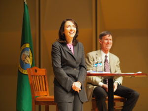 Maria Cantwell hosting a healthcare town hall