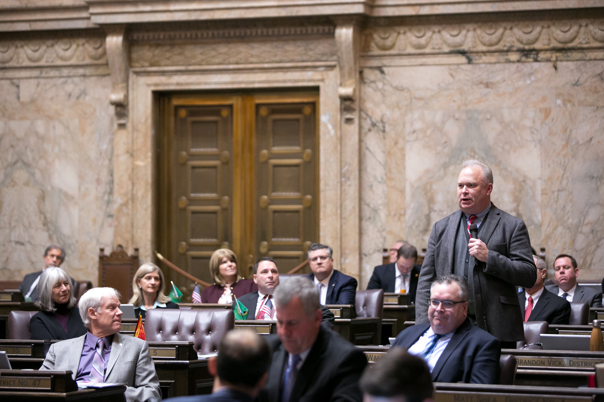 Jim Walsh speaks on the floor of the Washington State House of Representatives