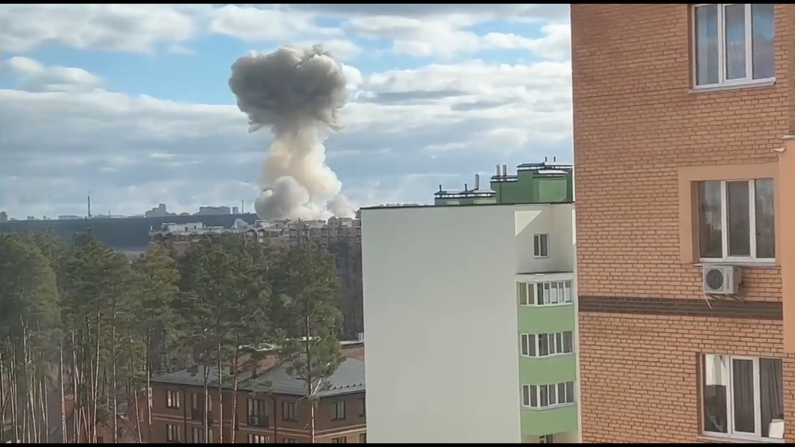 A big explosion in a suburb of Kyiv